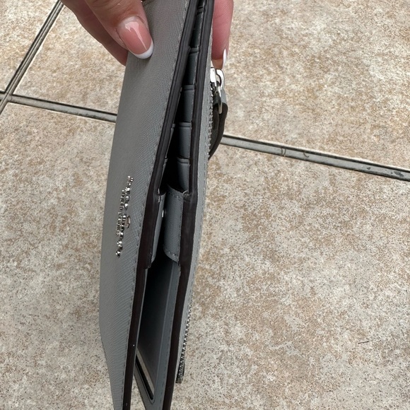 Kate Spade Cameron Bifold Wallet - Picture 9 of 13